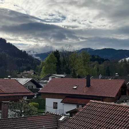 Bergmoment Oder Mit Fruehstueck شقة *